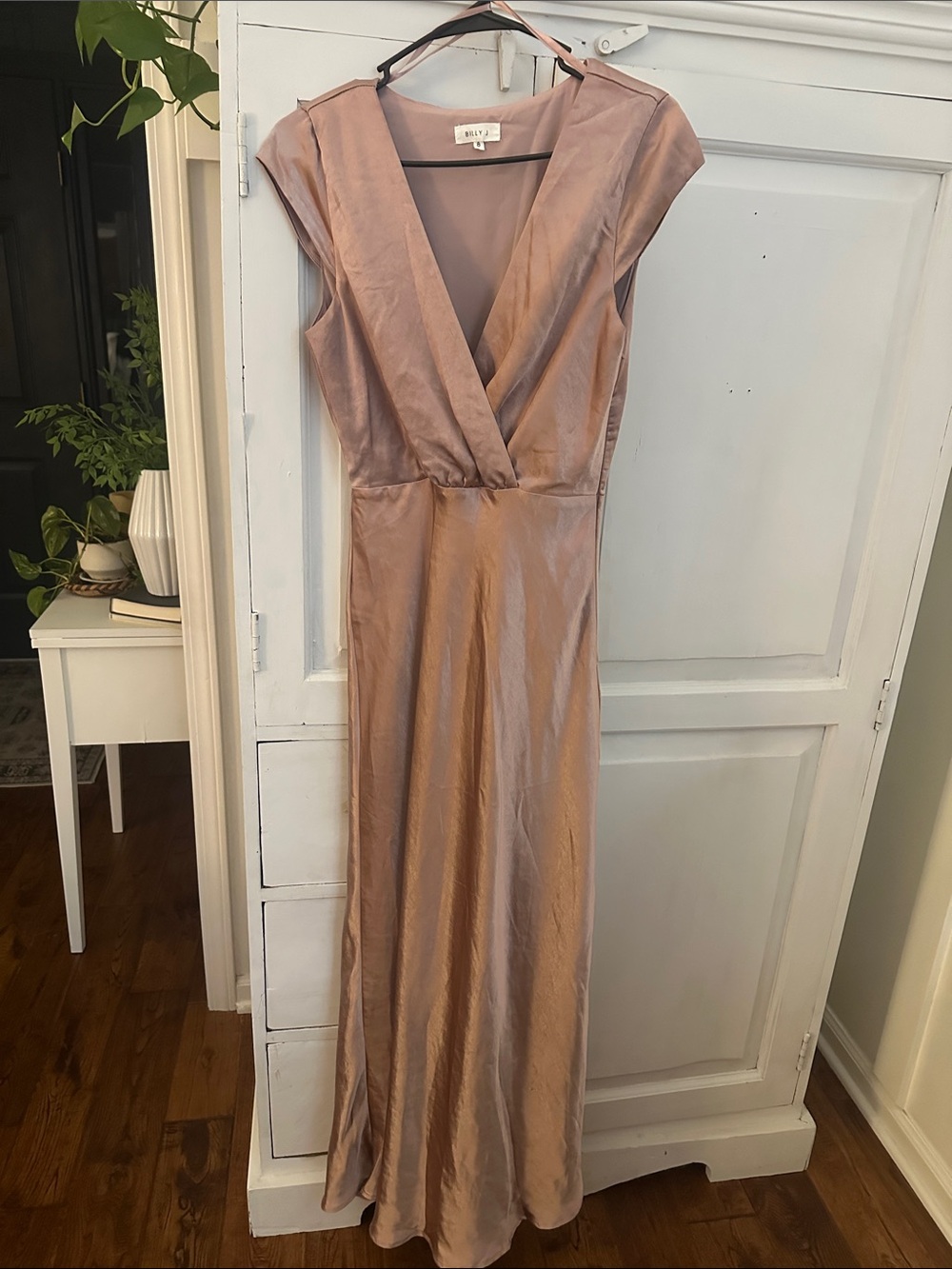 Billy J Dusty Rose Satin V-Neck Maxi Dress size 8